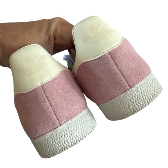 Adidas Gazelle F34327 True Pink/Ecru Tint/Cloud White Size 8 Worn Once $120 - Picture 5 of 9